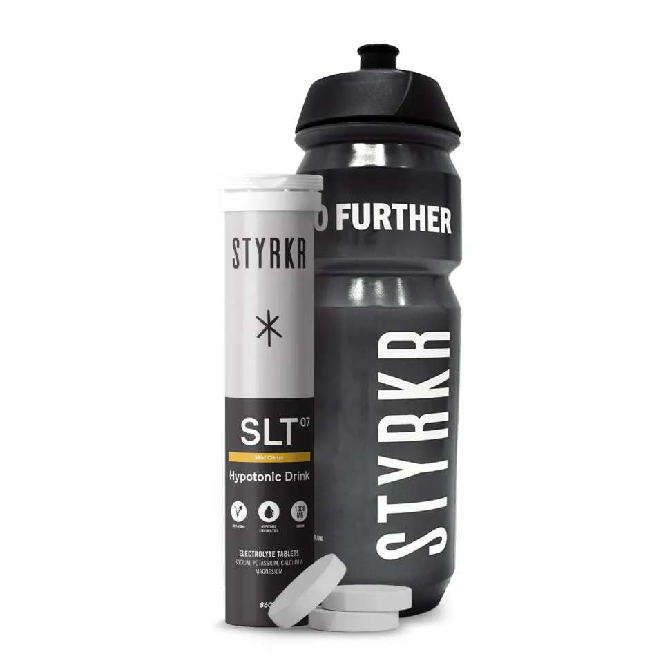 Styrkr Hydration Kit vätskeset SLT07 + flaska 750 ml